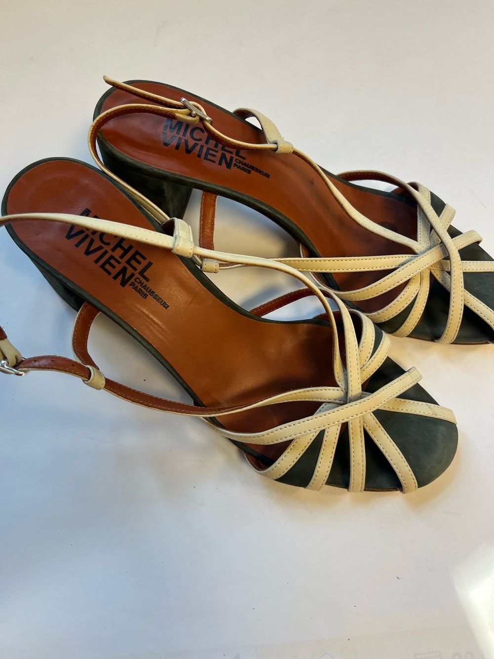 Michel Vivien Forest Green & Cream Suede Block Heel Cutout Sandals Sz. 38 - Picture 5 of 7